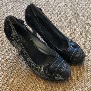 BKE silver fairytale heels